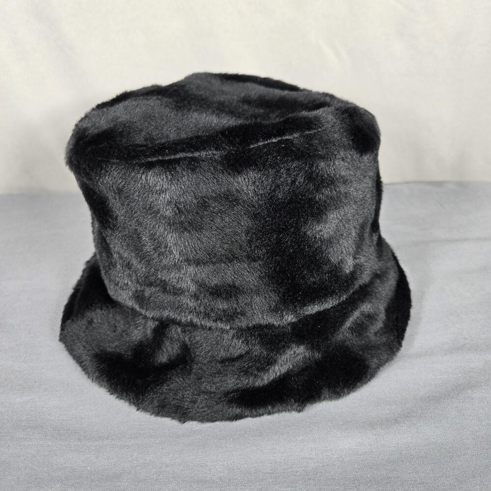 FLAG Accessories Womens Black Faux Fur Bucket Hat Lined Winter Cozy Chic Minimal